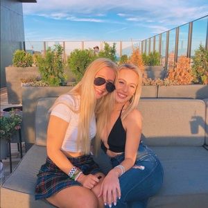 Meet your Posher, Emily